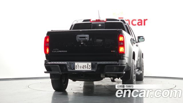 Chevrolet Real New Colorado 3.6 Z71-X Midnight 4WD 2022 — фото 4