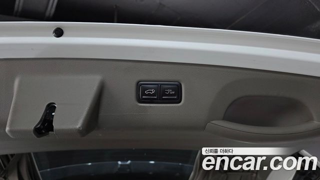 Kia Carnival (IV) Gasoline 9-Seater Hi Limousine Signature 2024 — фото 14