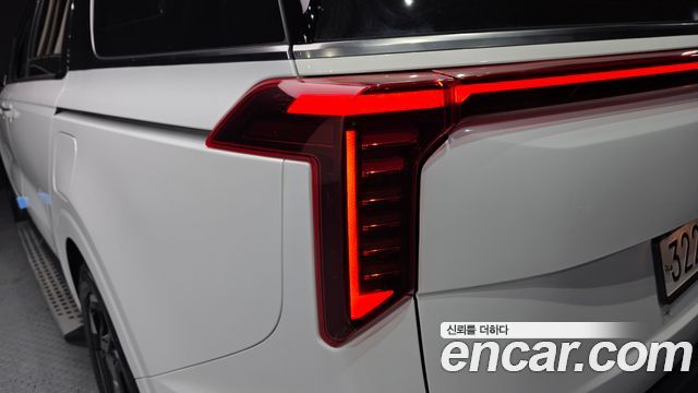 Kia Carnival (IV) Gasoline 9-Seater Hi Limousine Signature 2024 — фото 23