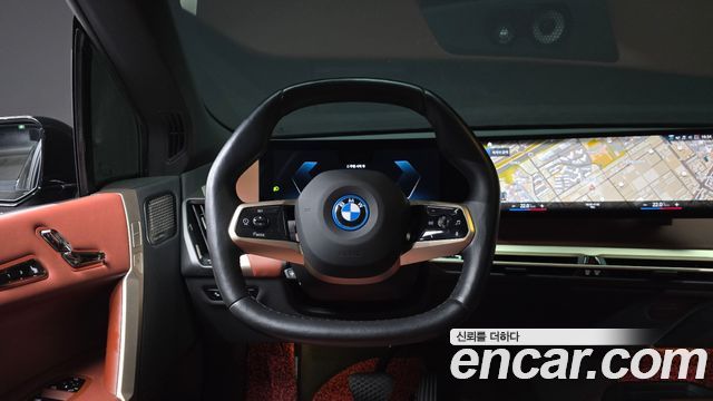BMW iX xDrive50 Sports Plus 2023 — фото 16