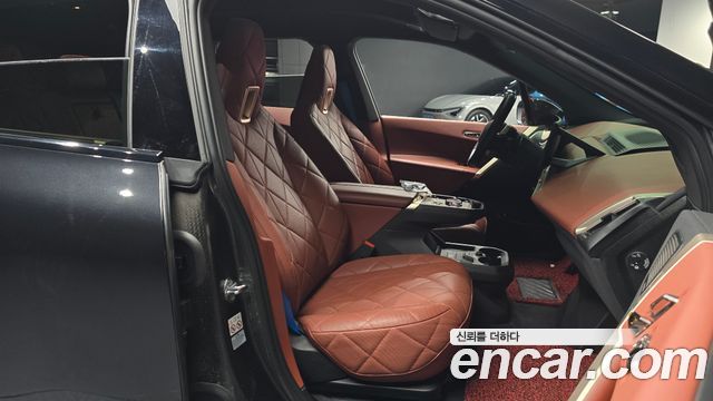 BMW iX xDrive50 Sports Plus 2023 — фото 32