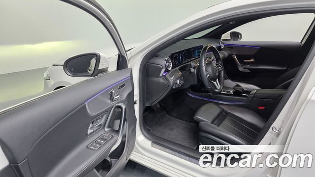 Mercedes-Benz A-Class (W177) A220 Hatchback 2021 — фото 10