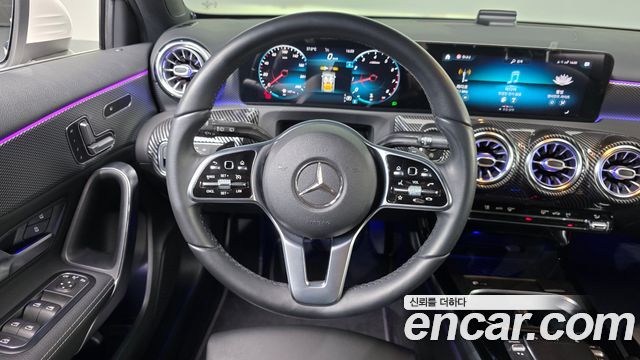 Mercedes-Benz A-Class (W177) A220 Hatchback 2021 — фото 13