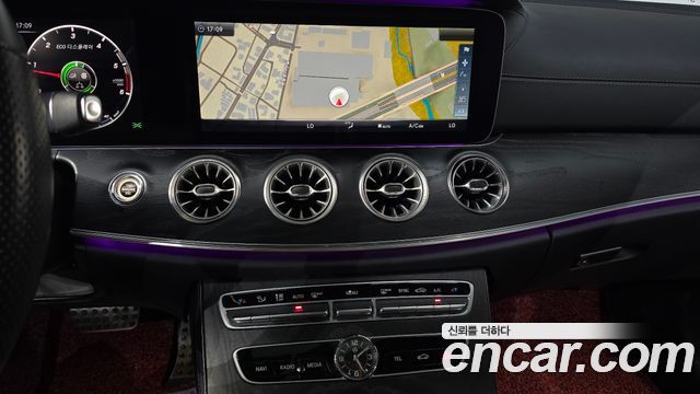 Mercedes-Benz E-Class (W213) E220d Coupe 2017 — фото 13