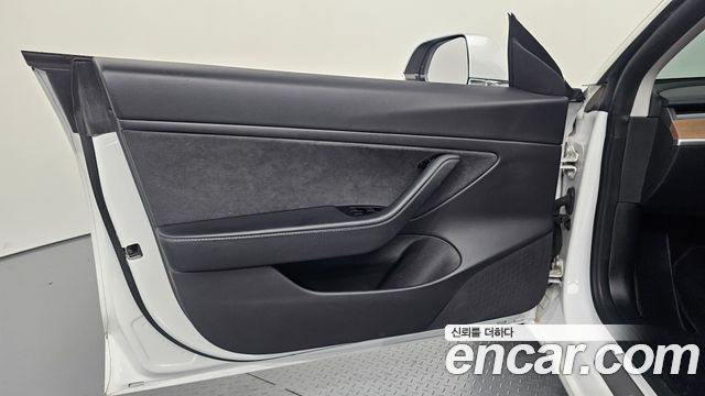 Tesla Model 3 Long Range AWD 2020 — фото 24