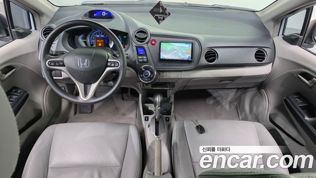 Honda Insight Plus 2011 — фото 7