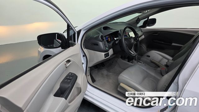 Honda Insight Plus 2011 — фото 10