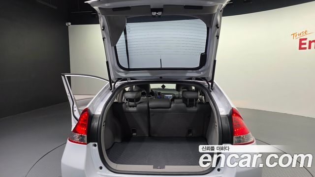 Honda Insight Plus 2011 — фото 20