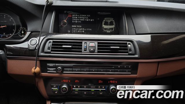 BMW 5 Series (F10) 528i M Aero Dynamic 2016 — фото 14