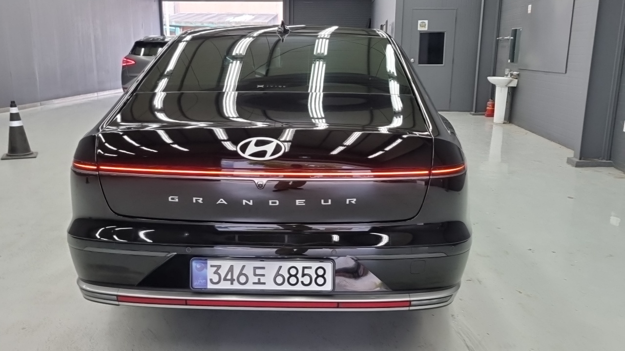 Hyundai Grandeur (GN7) 3.5 LPG 2WD (Taxi) Deluxe 2026 — фото 4