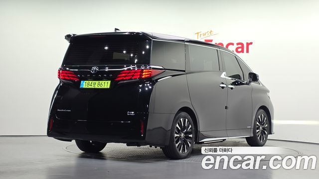 Toyota Alphard (IV) 2.5 HEV Executive AWD 2024 — фото 2
