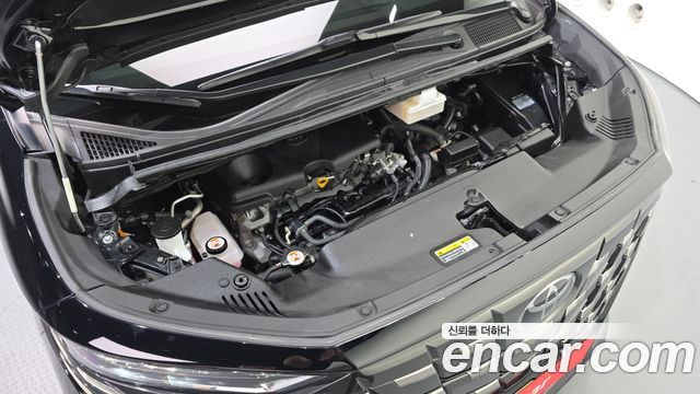 Toyota Alphard (IV) 2.5 HEV Executive AWD 2024 — фото 6