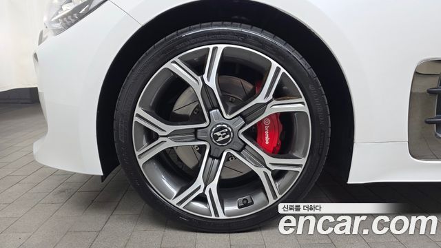 Kia Stinger 3.3 Turbo AWD GT 2020 — фото 5