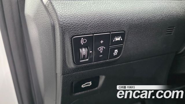 Kia K5 (III) 2.0 Trendy 2023 — фото 16