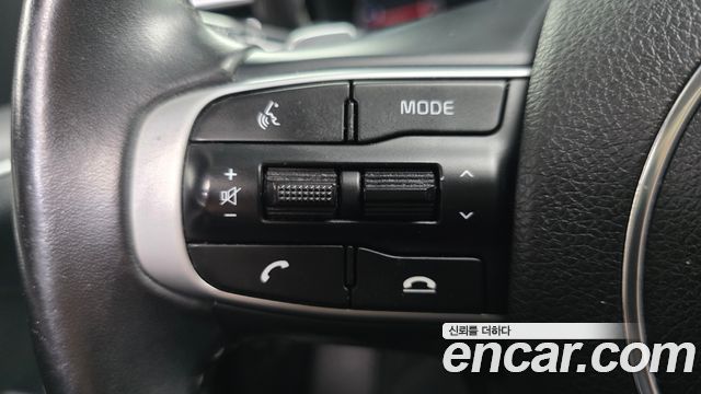 Kia K5 (III) 2.0 Trendy 2023 — фото 17