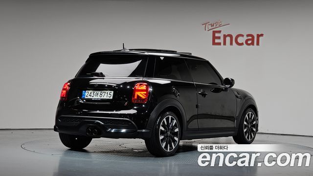MINI Cooper S Classic Launch Pack Third Generation 2022 — фото 2