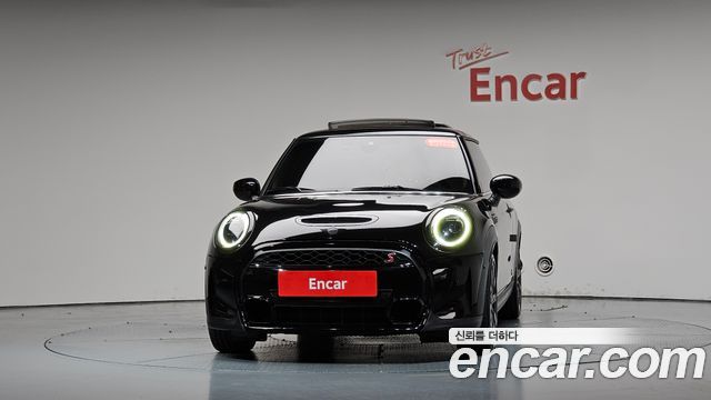 MINI Cooper S Classic Launch Pack Third Generation 2022 — фото 3
