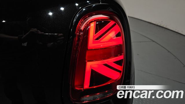 MINI Cooper S Classic Launch Pack Third Generation 2022 — фото 23