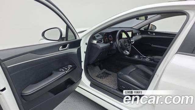 Kia K5 (III) 2.0 Prestige 2022 — фото 10