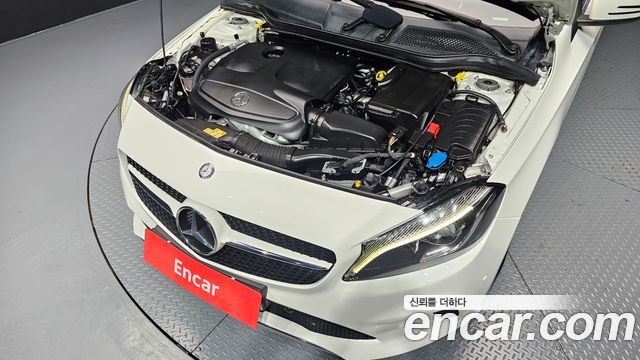 Mercedes-Benz A-Class (W176) A200 2017 — фото 6