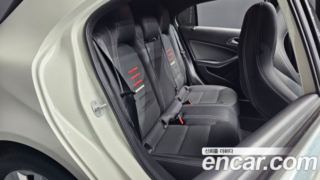 Mercedes-Benz A-Class (W176) A200 2017 — фото 11
