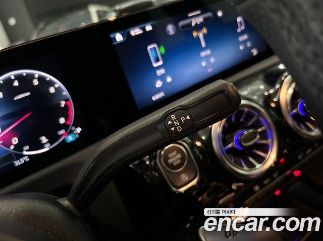 Mercedes-Benz A-Class (W177) AMG A45 S 4MATIC+ Hatchback 2026 — фото 9