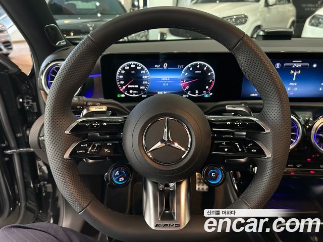 Mercedes-Benz A-Class (W177) AMG A45 S 4MATIC+ Hatchback 2026 — фото 17
