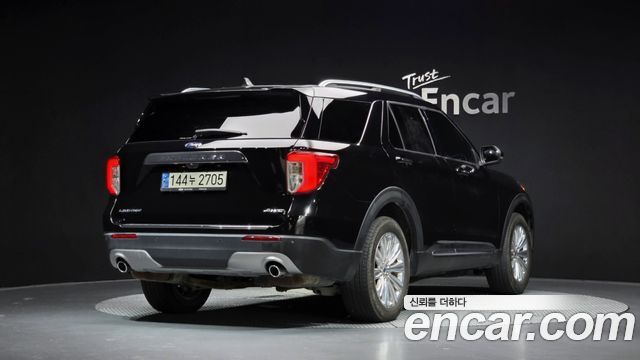 Ford Explorer (VI) 2.3 LimIted 4WD 2022 — фото 2