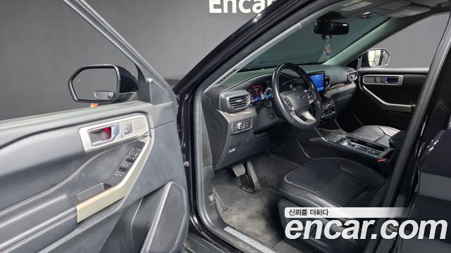 Ford Explorer (VI) 2.3 LimIted 4WD 2022 — фото 10