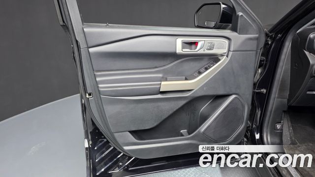 Ford Explorer (VI) 2.3 LimIted 4WD 2022 — фото 24