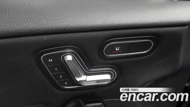 Mercedes-Benz A-Class (W177) A220 Hatchback 2020 — фото 29