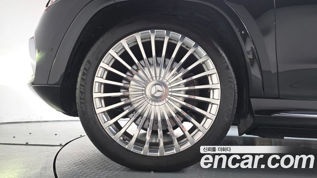 Mercedes-Benz GLS-Class (X167) Maybach GLS600 4MATIC Manufakur 2023 — фото 5