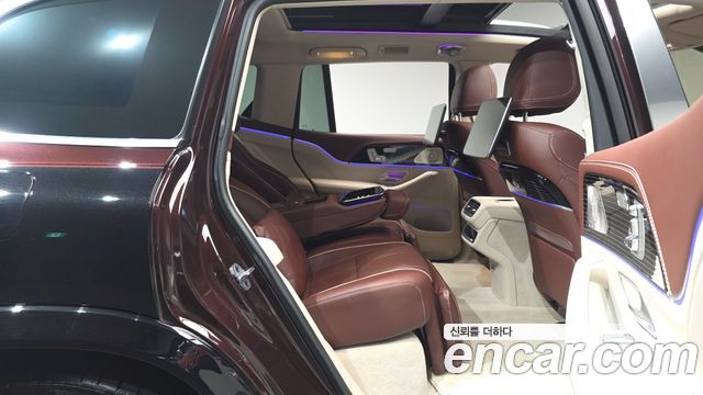 Mercedes-Benz GLS-Class (X167) Maybach GLS600 4MATIC Manufakur 2023 — фото 11