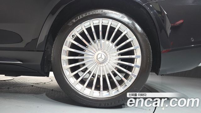 Mercedes-Benz GLS-Class (X167) Maybach GLS600 4MATIC Manufakur 2023 — фото 21