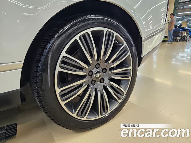 Land Rover Range Rover (IV) 5.0 SC AB LWB 2019 — фото 5