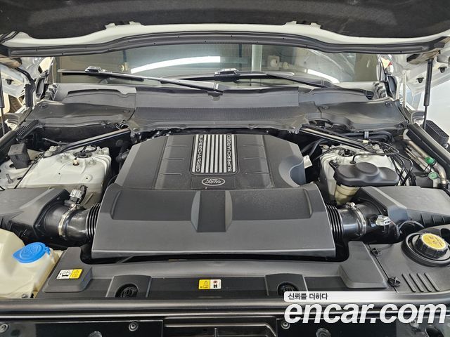 Land Rover Range Rover (IV) 5.0 SC AB LWB 2019 — фото 6