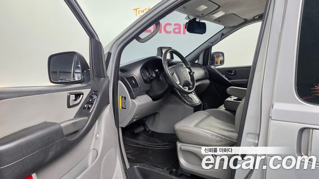 Hyundai Grand Starex Van 3-Seater Smart 2019 — фото 10