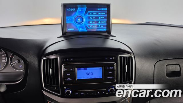 Hyundai Grand Starex Van 3-Seater Smart 2019 — фото 17