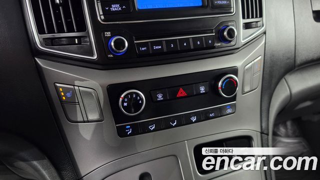 Hyundai Grand Starex Van 3-Seater Smart 2019 — фото 20