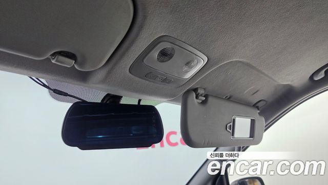 Hyundai Grand Starex Van 3-Seater Smart 2019 — фото 22