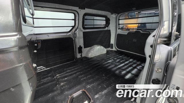 Hyundai Grand Starex Van 3-Seater Smart 2019 — фото 23