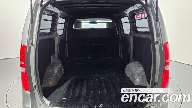 Hyundai Grand Starex Van 3-Seater Smart 2019 — фото 24
