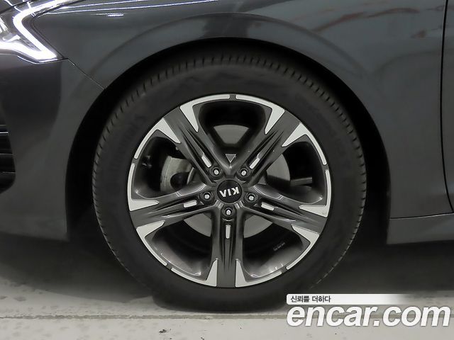 Kia K5 (III) 2.0 Prestige 2021 — фото 22