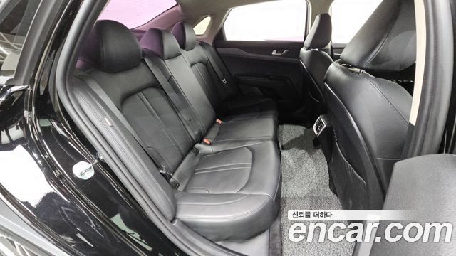 Kia K5 (III) 2.0 Prestige 2022 — фото 11