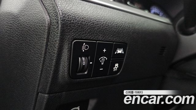 Kia K5 (III) 2.0 Prestige 2022 — фото 17