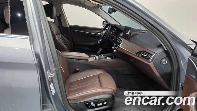 BMW 5 Series (G30) 530i Luxury 2023 — фото 11