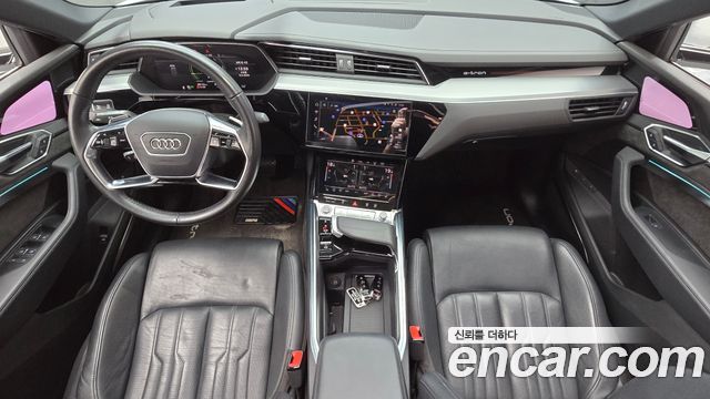 Audi e-tron 55 Quattro Sportback 2021 — фото 7