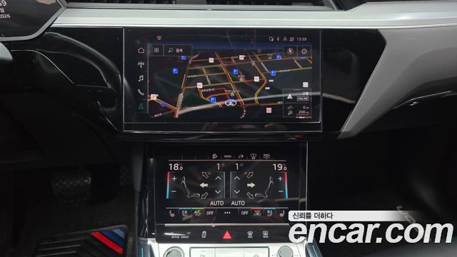 Audi e-tron 55 Quattro Sportback 2021 — фото 13
