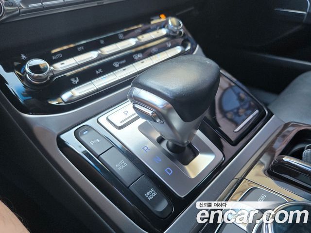 Genesis EQ900 3.8 GDI AWD Luxury 2016 — фото 9