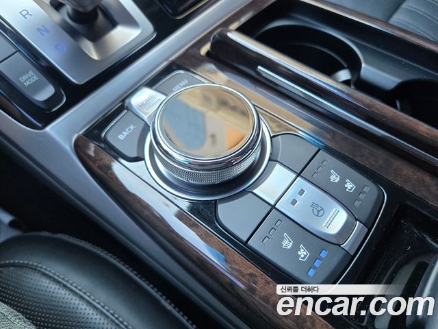 Genesis EQ900 3.8 GDI AWD Luxury 2016 — фото 22